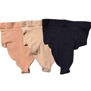 NEW 3-Pack SKIMS Seamless Sculpt Mid Waist Thong Size Small New Without Tags